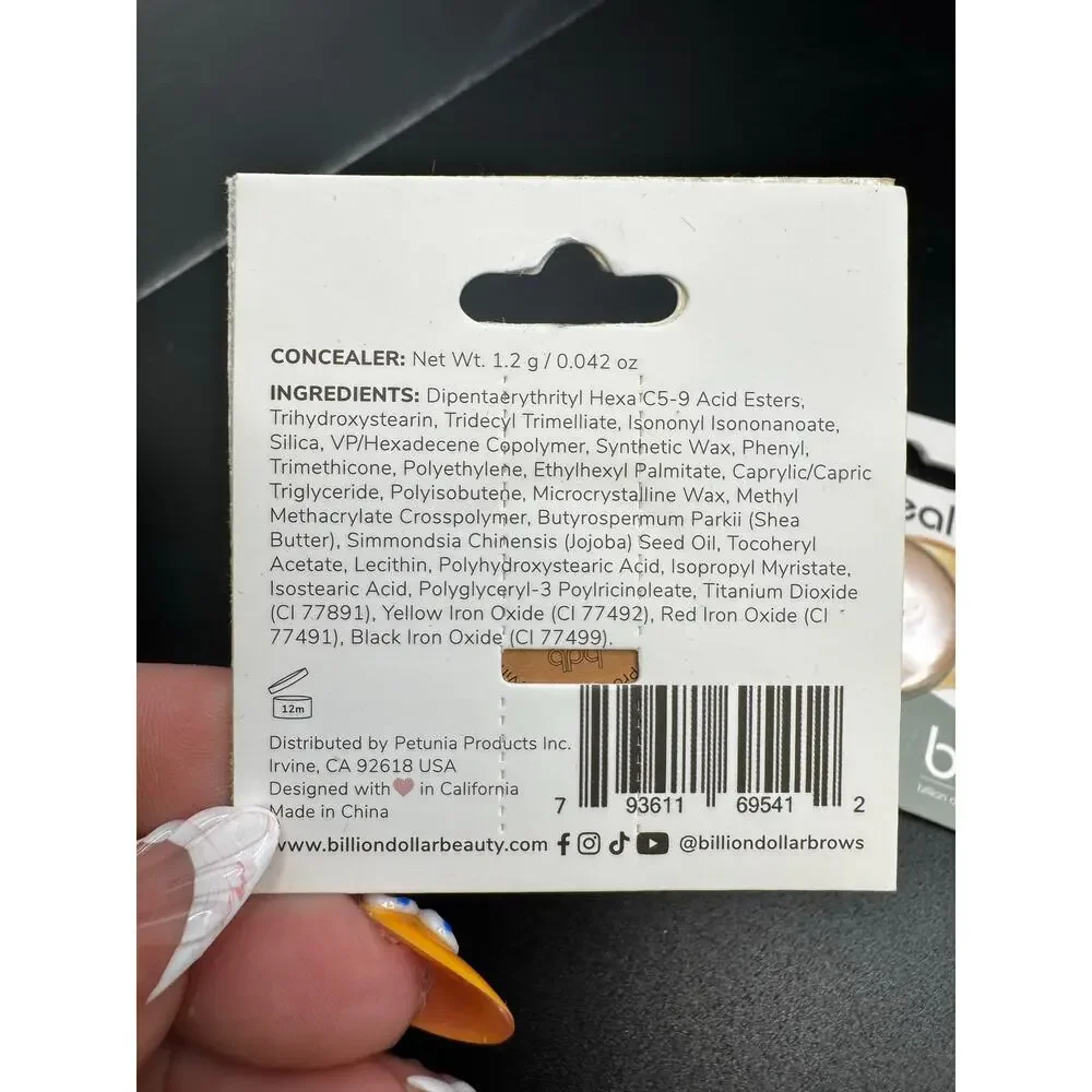 NWT Bdb 2 pack sample size concealers in shade medium